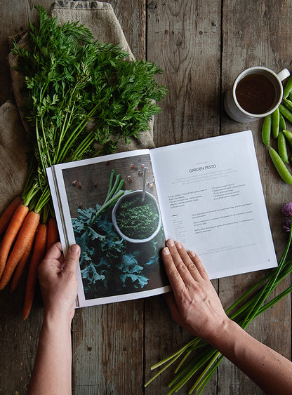 Book: Fresh Grown: Essential Guide to Use, Store, and Make the Most of Your Vegetables by Andrea Kristin